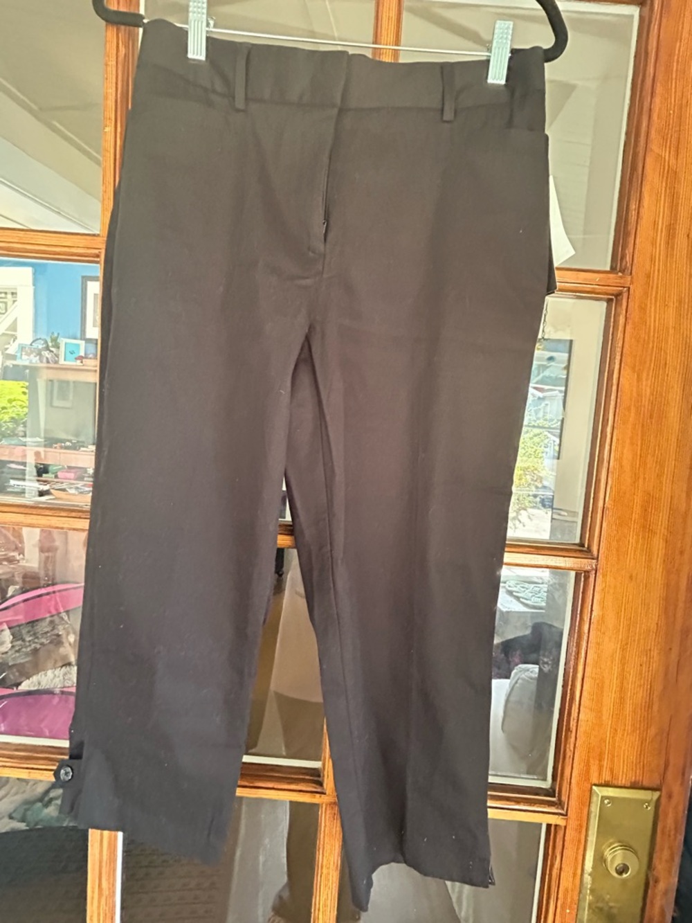 Women’s Black Capris